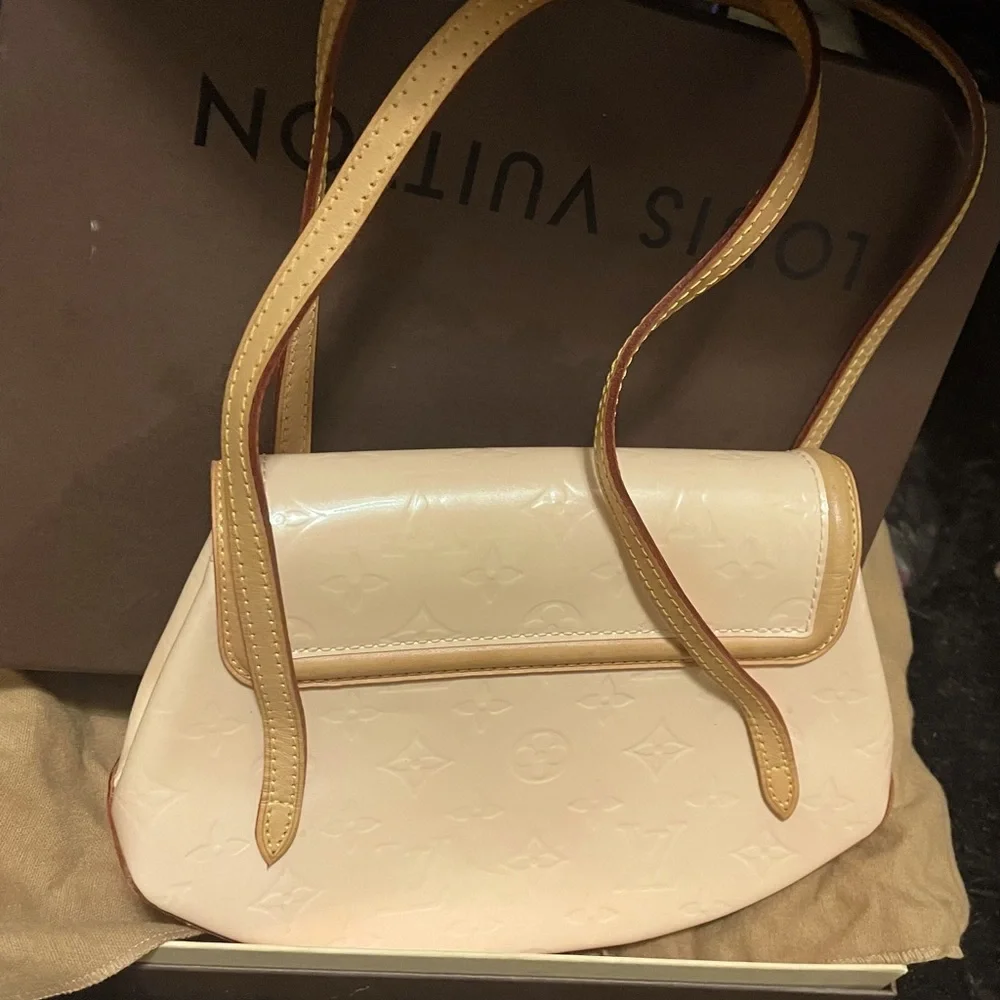 Louis Vuitton Pink Vernis “Biscayne Bay” - Picture 2 of 7